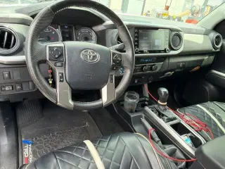 Toyota Tacoma 2022 4x2 TRD Off-Road 4dr Double Cab 5.0 ft SB