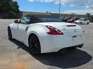 Nissan 370Z 2018 Roadster 2dr Conversible