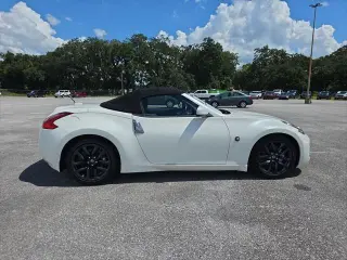 Nissan 370Z 2018 Roadster 2dr Conversible
