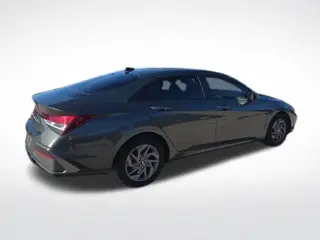 Hyundai ELANTRA 2024 SEL 4dr Sedan