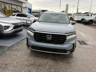 Honda Pilot 2023 AWD Touring 4dr SUV