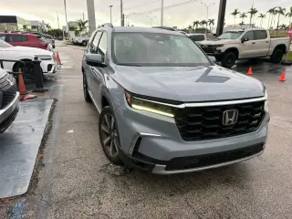 Honda Pilot 2023 AWD Touring 4dr SUV