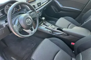 Mazda Mazda3 2016 i Touring 4p Hatchback 6M