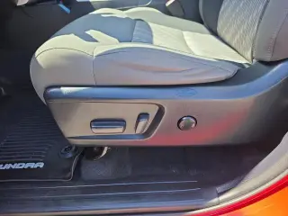 Toyota Tundra 2019 4x4 SR5 4dr Double Cab Pickup SB (5.7L V8 FFV)