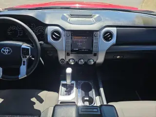 Toyota Tundra 2019 4x4 SR5 4dr Double Cab Pickup SB (5.7L V8 FFV)