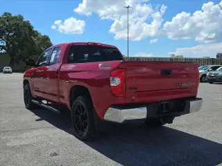Toyota Tundra 2019 4x4 SR5 4dr Double Cab Pickup SB (5.7L V8 FFV)