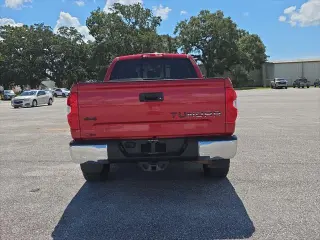 Toyota Tundra 2019 4x4 SR5 4dr Double Cab Pickup SB (5.7L V8 FFV)