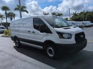 Ford Transit 2024 150 3dr SWB Low Roof Van de Carga