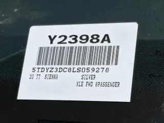 Toyota Sienna 2020 XLE 7-Pasajeros Auto Access Asiento 4dr Mini-Van