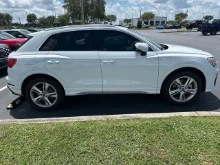 Audi Q3 2024 AWD quattro línea S Premium 45 TFSI SUV 4p