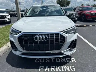 Audi Q3 2024 AWD quattro línea S Premium 45 TFSI SUV 4p
