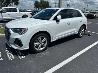 Audi Q3 2024 AWD quattro línea S Premium 45 TFSI SUV 4p