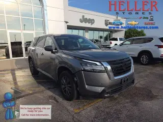 Nissan Pathfinder 2022 AWD S 4dr SUV