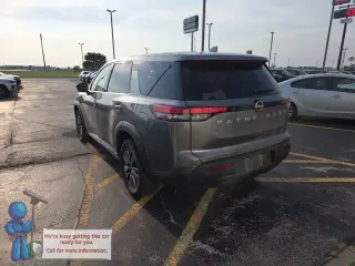 Nissan Pathfinder 2022 AWD S 4dr SUV