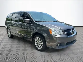 Dodge Grand Caravan 2020 SXT 4d Mini-Van