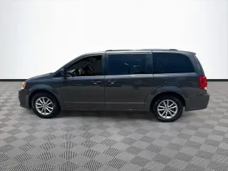 Dodge Grand Caravan 2020 SXT 4d Mini-Van