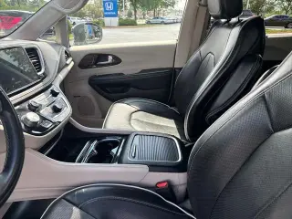 Chrysler Pacifica 2022 Limited 4dr Mini-Van