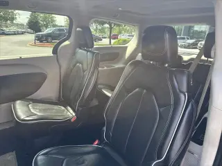 Chrysler Pacifica 2022 Limited 4dr Mini-Van