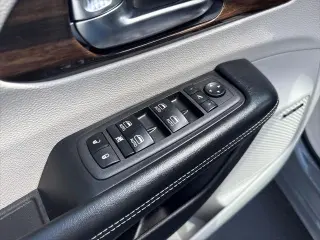 Chrysler Pacifica 2022 Limited 4dr Mini-Van