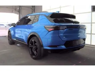 Chevrolet Equinox EV 2024 RS SUV de 4 puertas con paquete 2RS