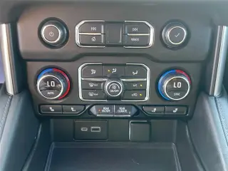 Chevrolet Suburban 2021 4x4 Z71 SUV de 4 puertas