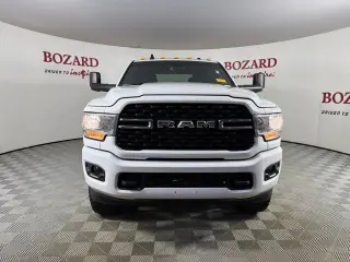 Ram 2500 2022 4x4 Big Horn 4p Puerta Lateral Cabina de Tripulacion 6.3 ft. SB Camion
