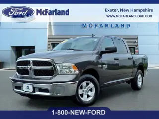 Ram 1500 Clásico 2023 4x4 Tradesman 4p Cabilla de Tripulante Est. 5.5 ft. SB Camioneta