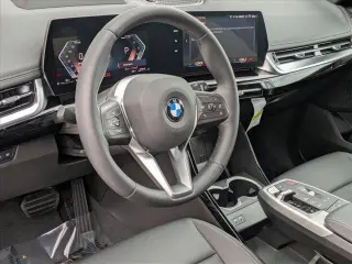 BMW X1 2025 AWD xDrive28i vehículo de actividad deportiva de 4 puertas