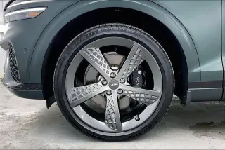 Genesis GV70 2023 AWD 2.5T Standard 4dr SUV