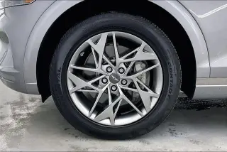 Genesis GV70 2023 AWD 2.5T Standard 4dr SUV