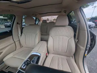Serie 7 BMW 2018 AWD 750i xDrive Sedán 4p