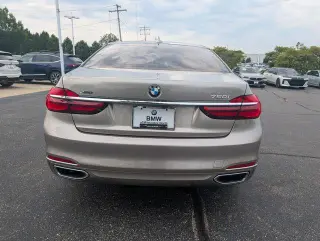 Serie 7 BMW 2018 AWD 750i xDrive Sedán 4p