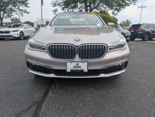 Serie 7 BMW 2018 AWD 750i xDrive Sedán 4p