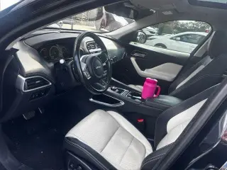 Jaguar F-PACE 2017 AWD 35t R-Sport 4p SUV