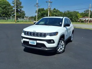 Jeep Compass 2023 4x4 Latitude Lux 4dr SUV