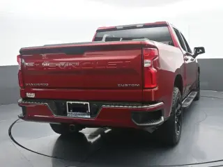 Chevrolet Silverado 1500 2021 4x2 Custom 4dr Crew Cab 5.8 ft. SB