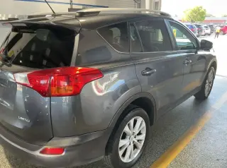 Toyota RAV4 2015 Limited 4dr SUV