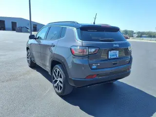 Jeep Compass 2024 4x4 Limited 4p SUV