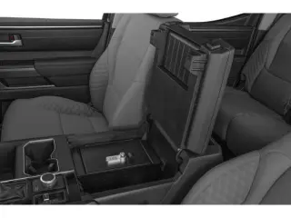 Toyota Tundra 2024 4x4 SR5 4dr CrewMax Cab Pickup SB