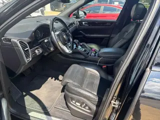 Porsche Cayenne 2020 AWD 4dr SUV