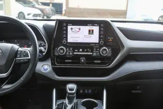 Toyota Highlander Hybrid 2022 AWD Edition de Bronce 4dr SUV
