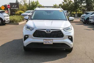 Toyota Highlander Hybrid 2022 AWD Edition de Bronce 4dr SUV