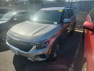Kia Seltos 2024 S 4dr SUV