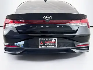 Hundai Elantra 2021 SE 4dr Sedán