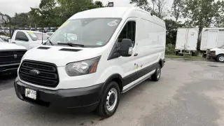 2017 Ford Transit 350 Van Med. Roof w/Sliding Pass. 148-in. WB