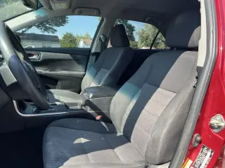 2017 Toyota Camry LE Auto (Natl)