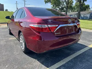 2017 Toyota Camry LE Auto (Natl)