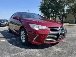 2017 Toyota Camry LE Auto (Natl)