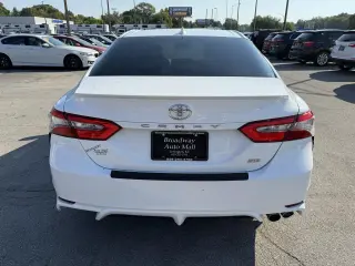 2019 Toyota Camry SE