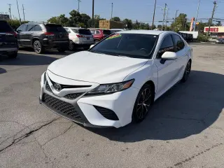 2019 Toyota Camry SE